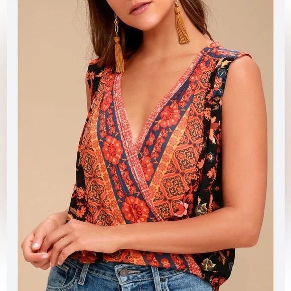 Free People Havana Black Floral Boho Sleeveless Surplice Top Size Medium - Picture 9 of 9